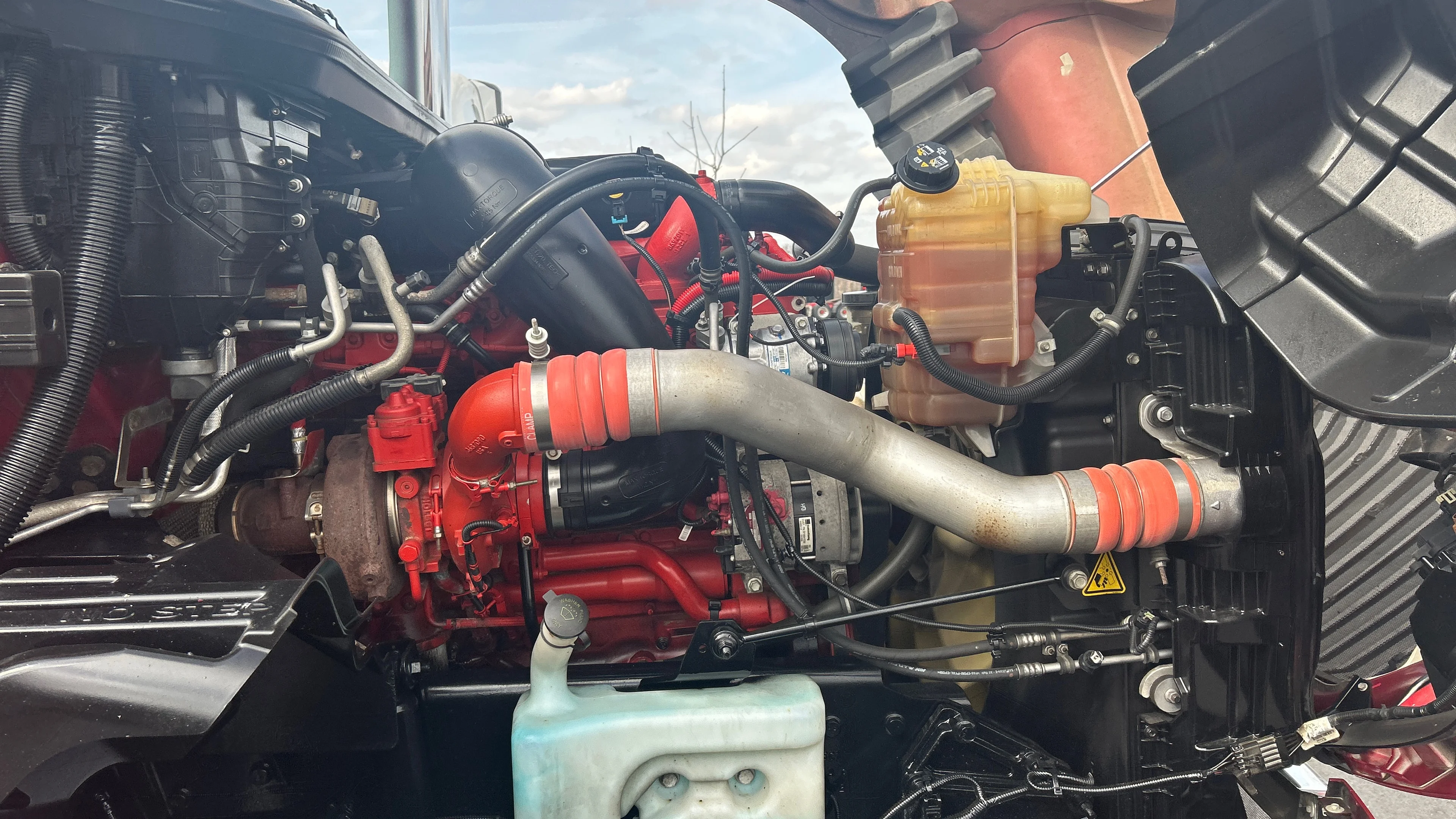 2023 Mack Anthem in Kansas City, MO — photo 40