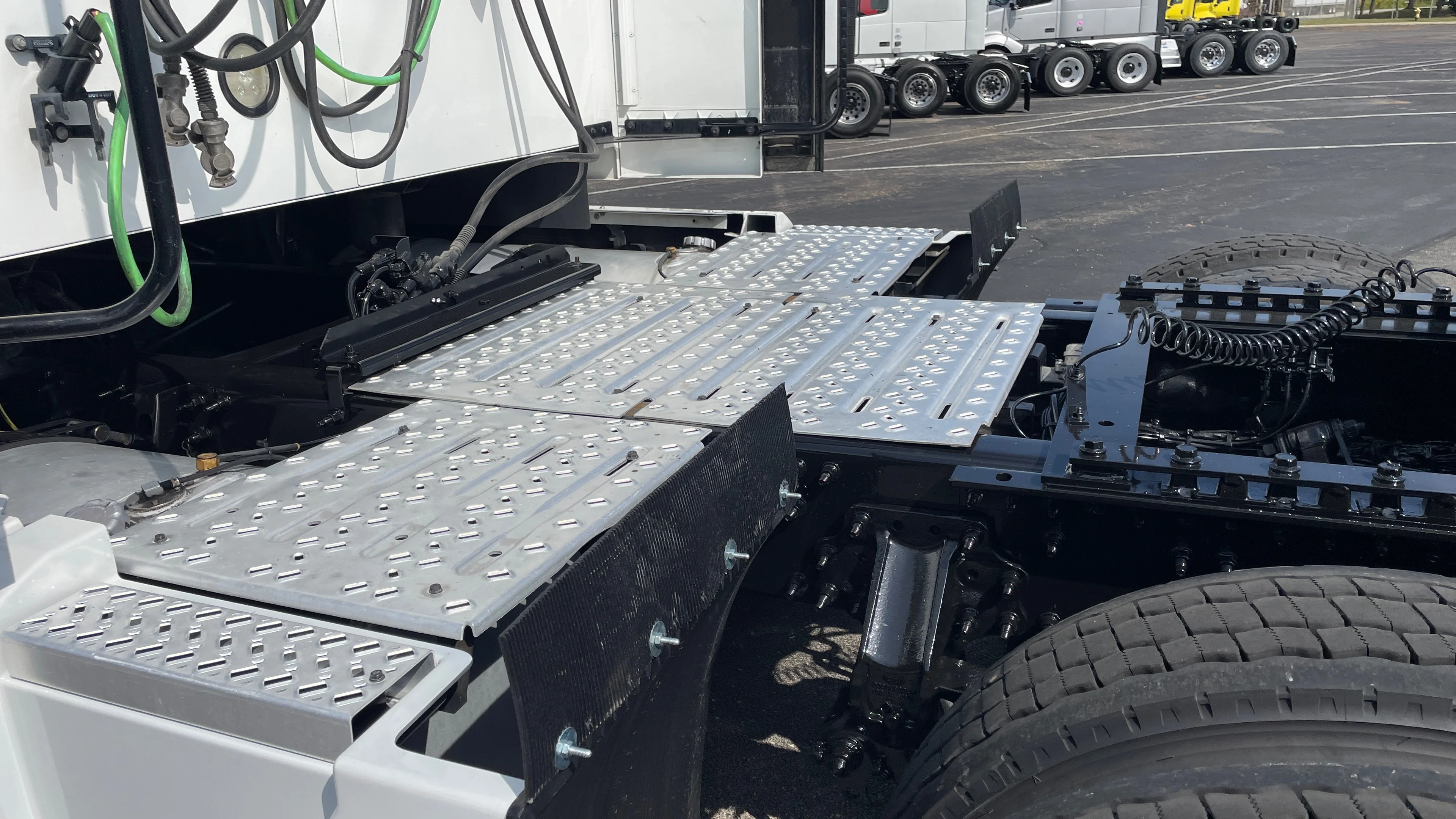 2023 Mack Anthem in Kansas City, MO — photo 24