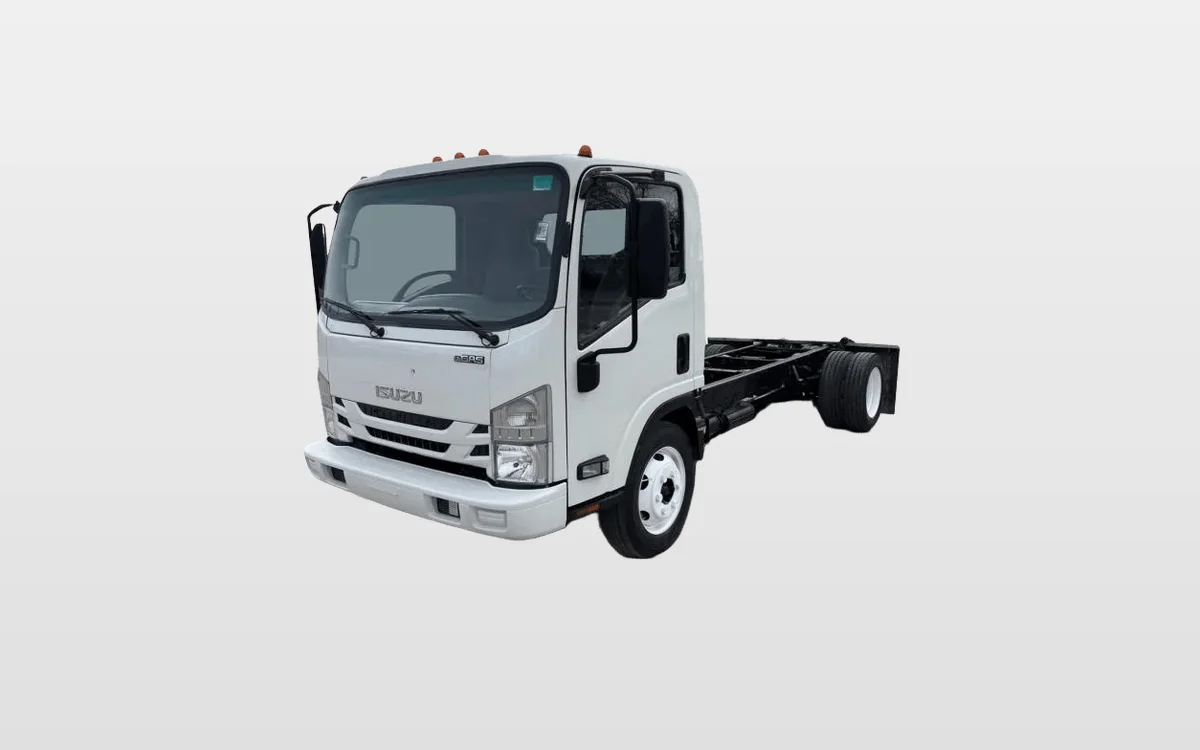 2021 Isuzu - image 1