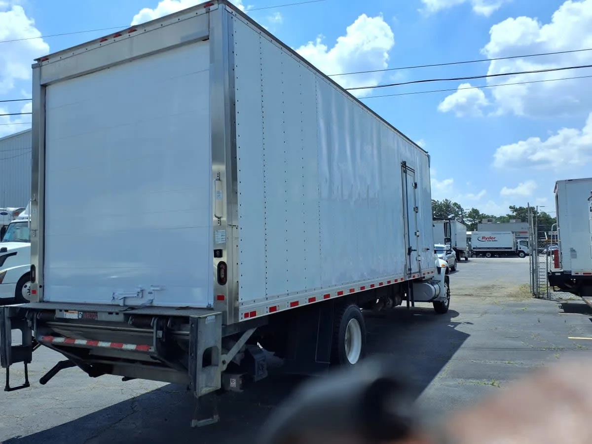 2018 International 4300 in Doraville, GA — photo 4