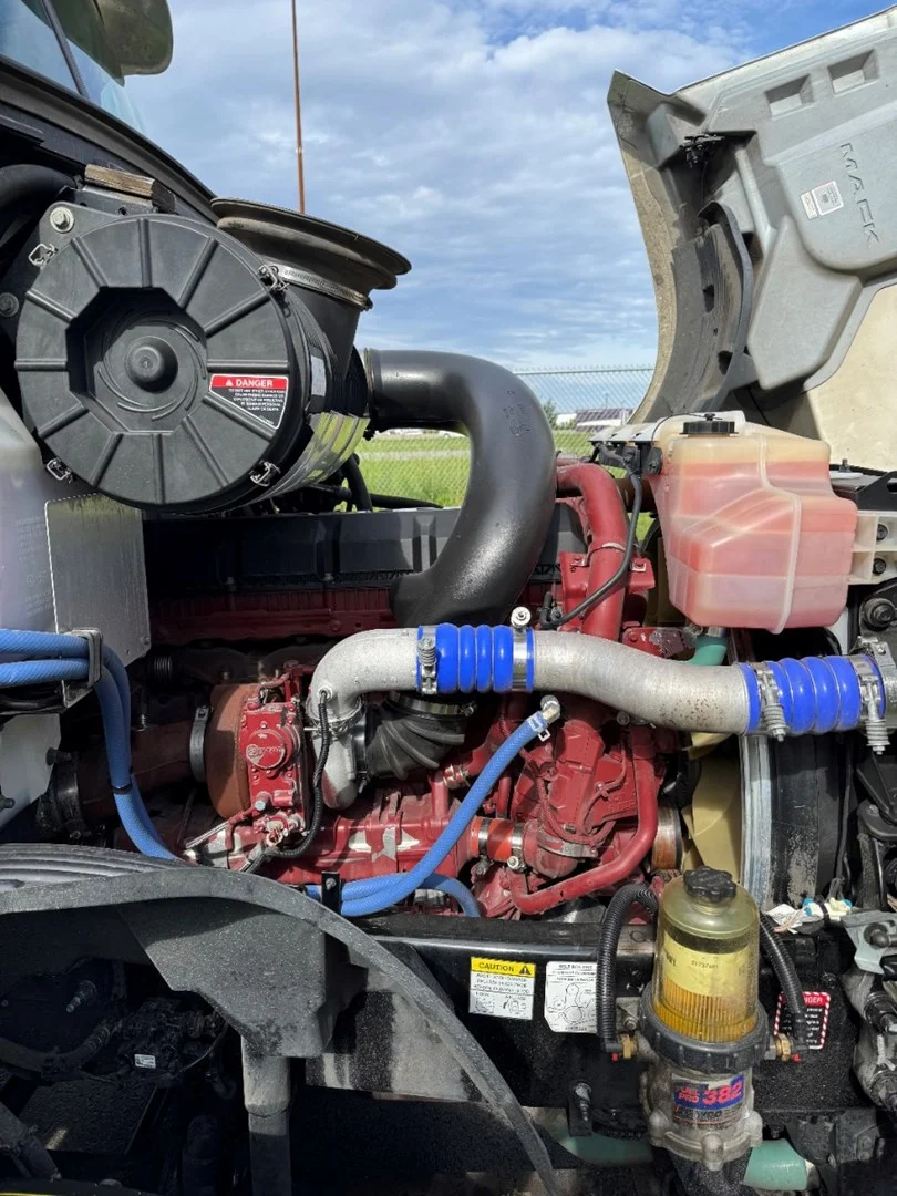 2022 MACK AN64T - USED TRUCKS DAY CAB - image 10