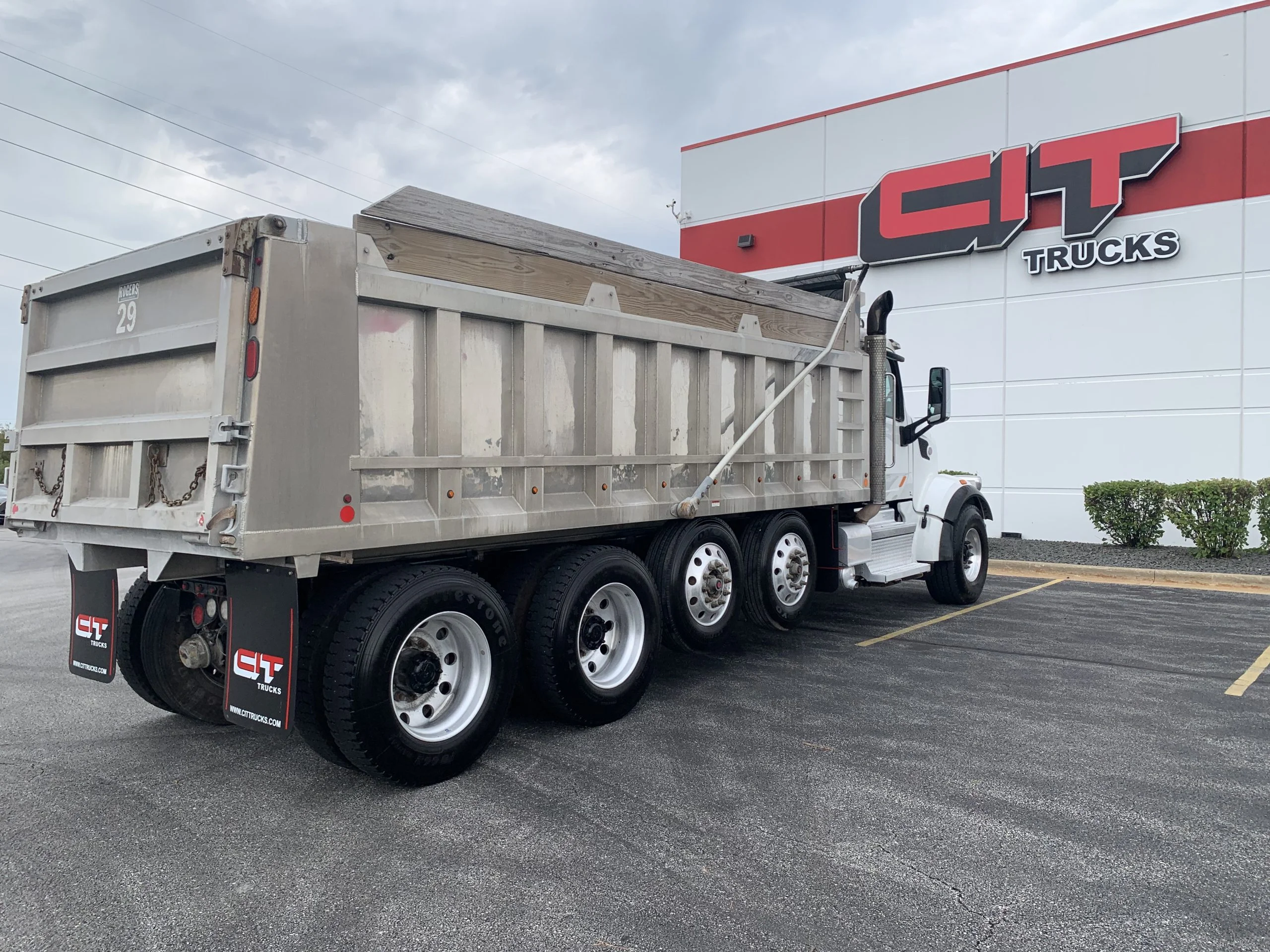 2019 Peterbilt in Mokena, IL — photo 5
