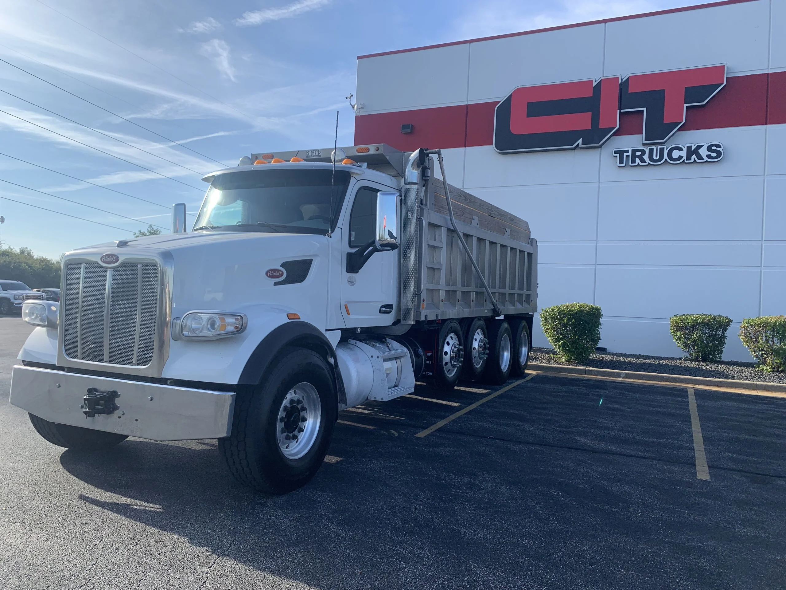 2019 Peterbilt in Mokena, IL