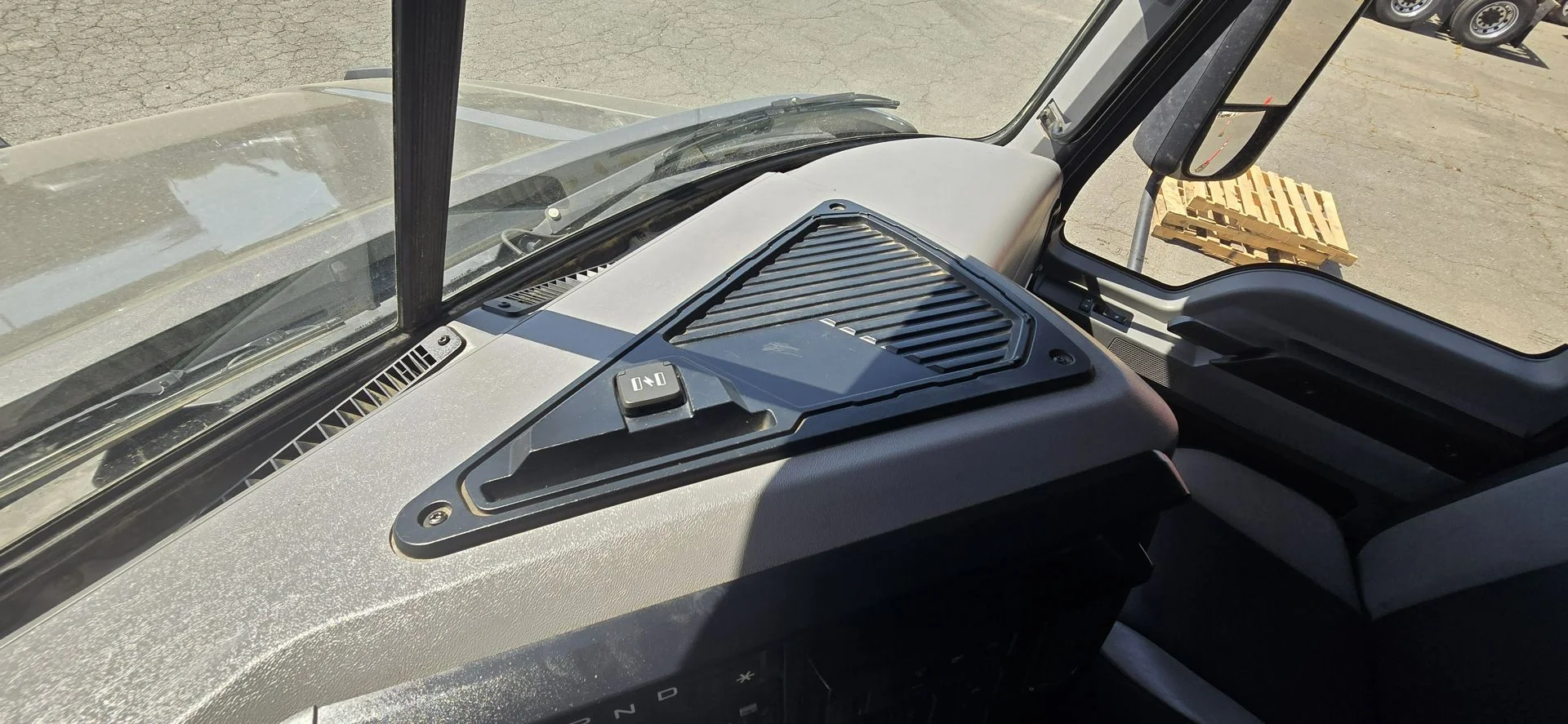 2020 Mack Anthem - image 46