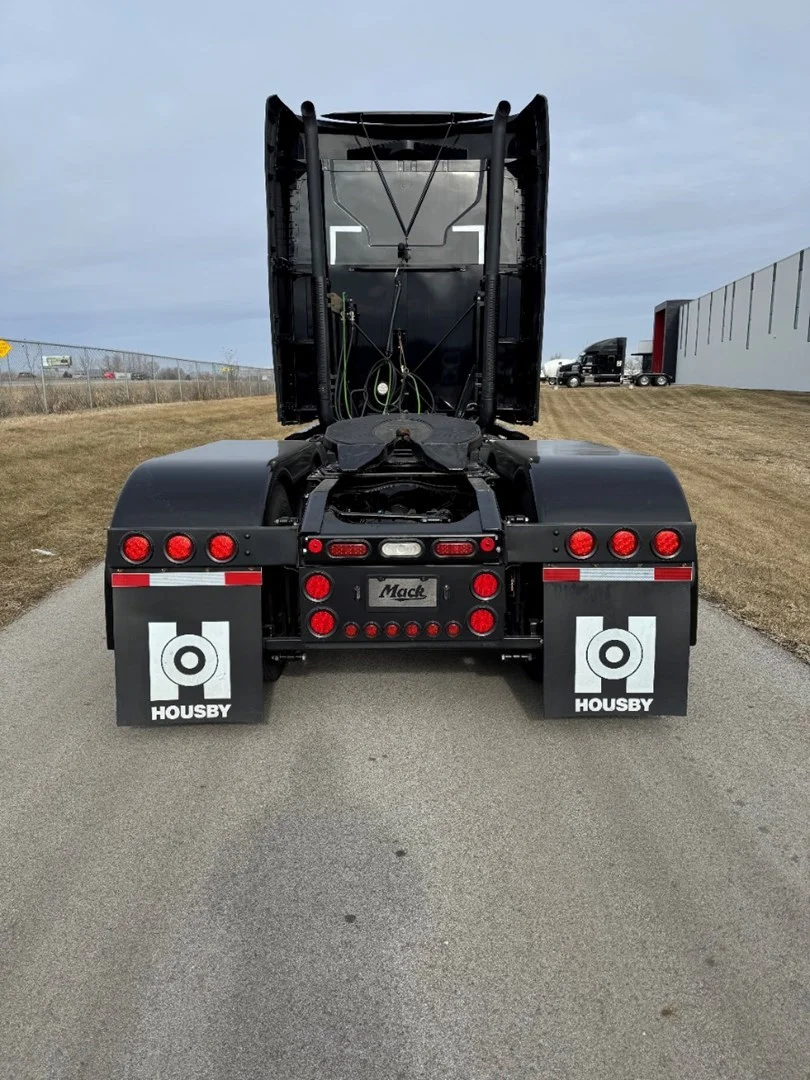2023 Mack Anthem in Carroll, IA — photo 5