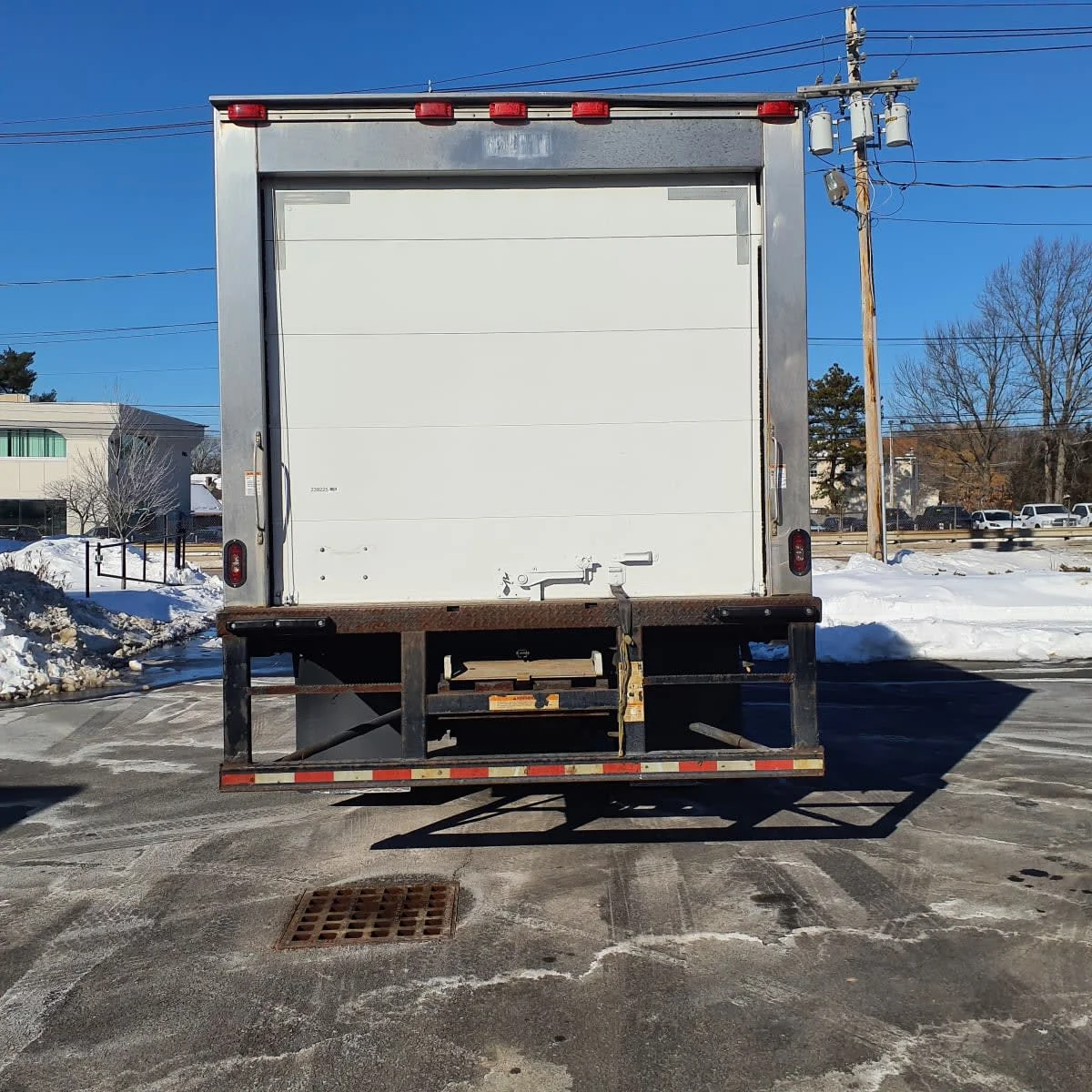 2020 Isuzu NRR - image 5