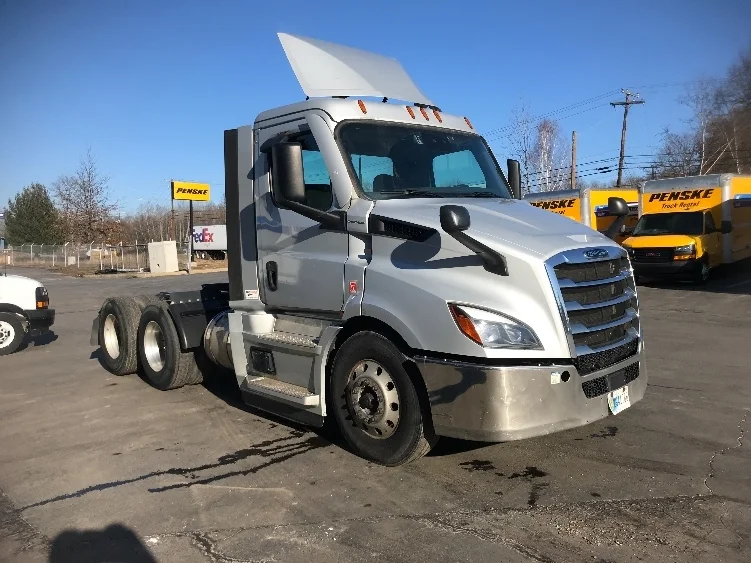 2020 Freightliner Cascadia in Norfolk, VA