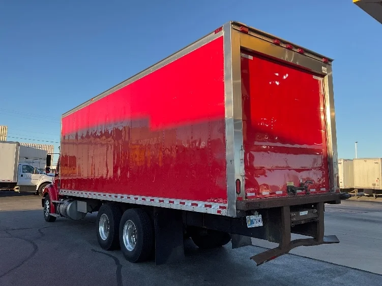 2019 Freightliner M2 112 - image 6