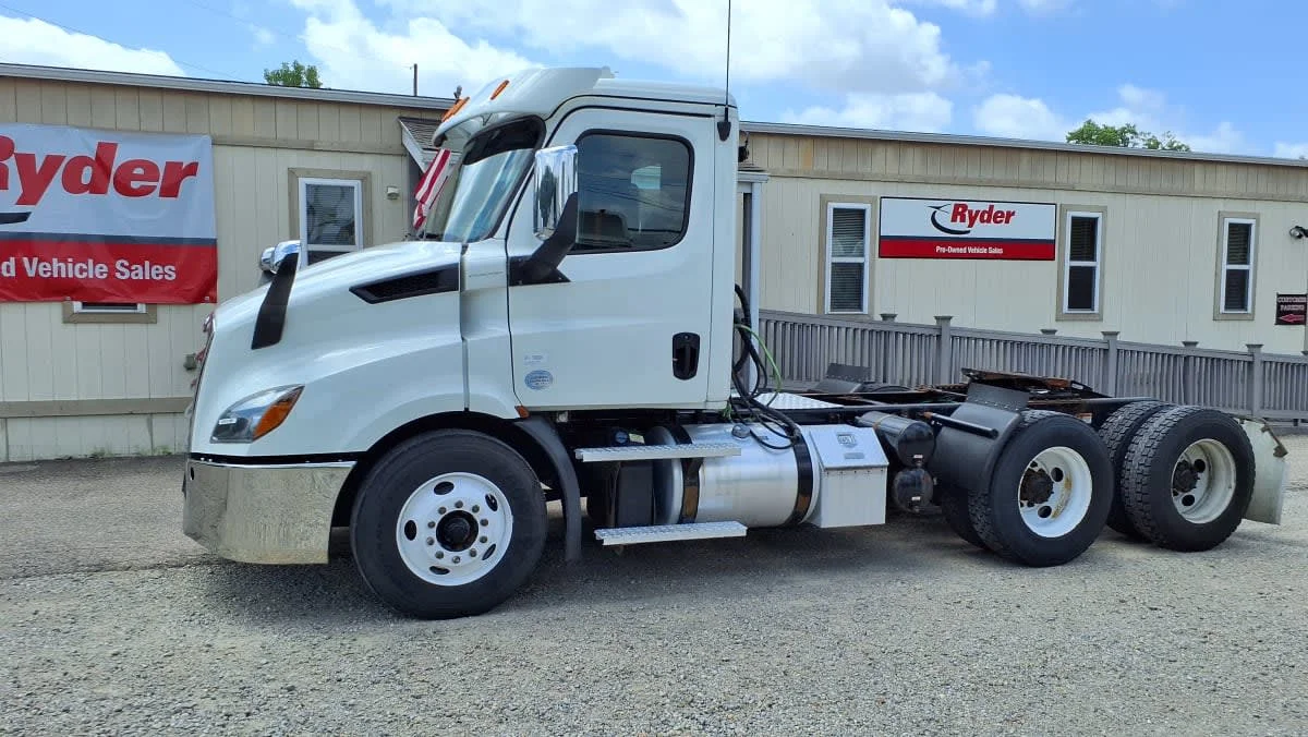 2020 Freightliner Cascadia