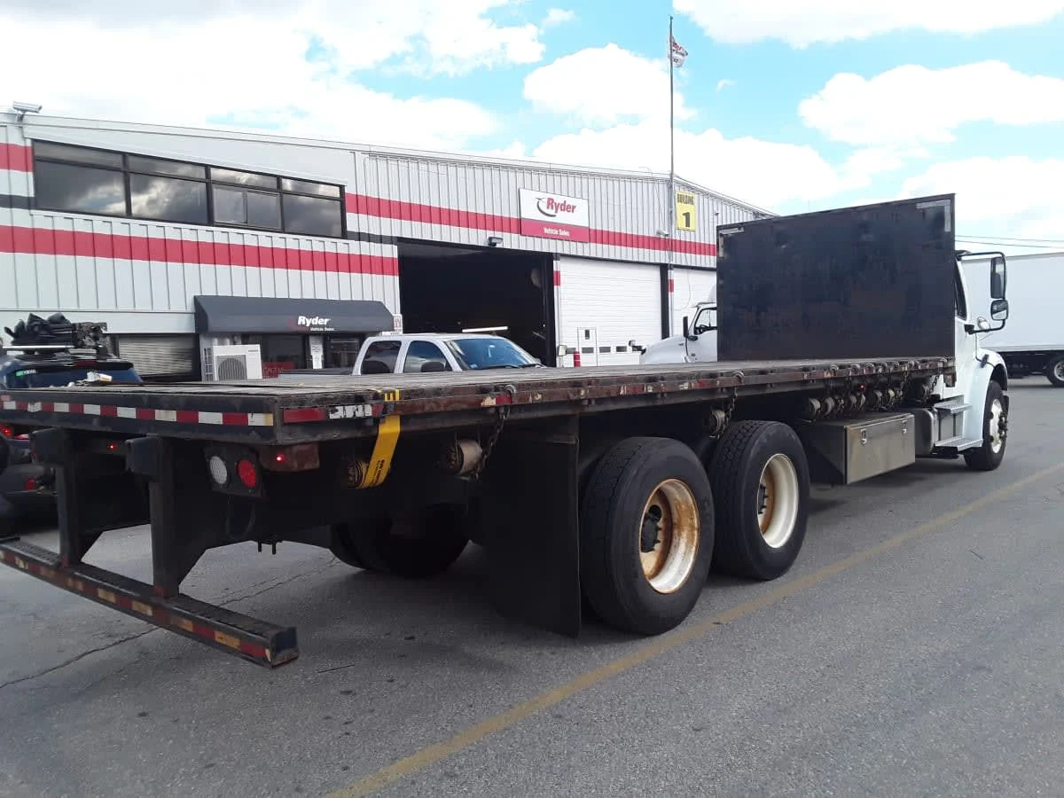 2019 Freightliner M2 106 in Salisbury, MA — photo 4