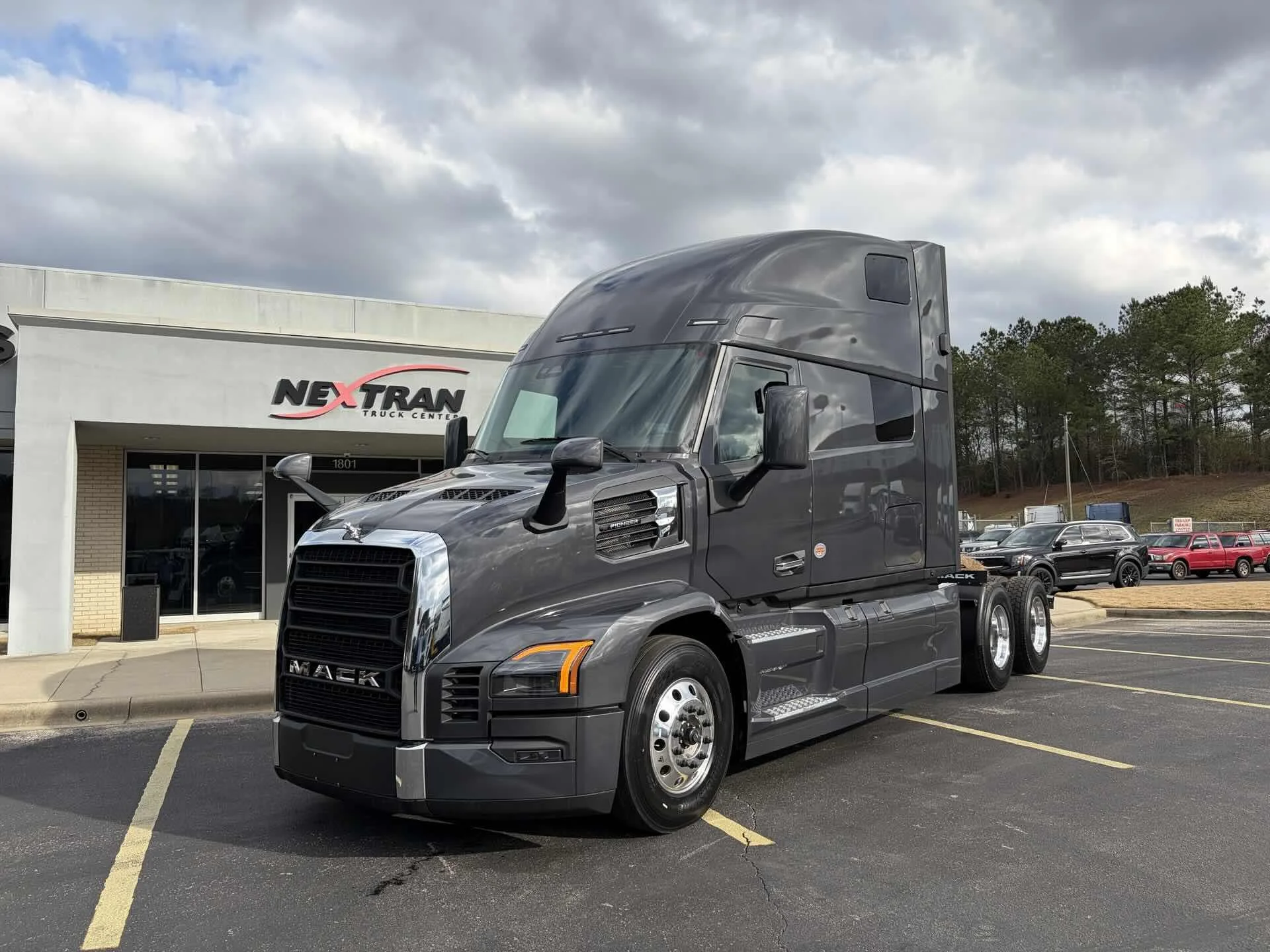 2027 Mack Pinnacle in Fultondale, AL