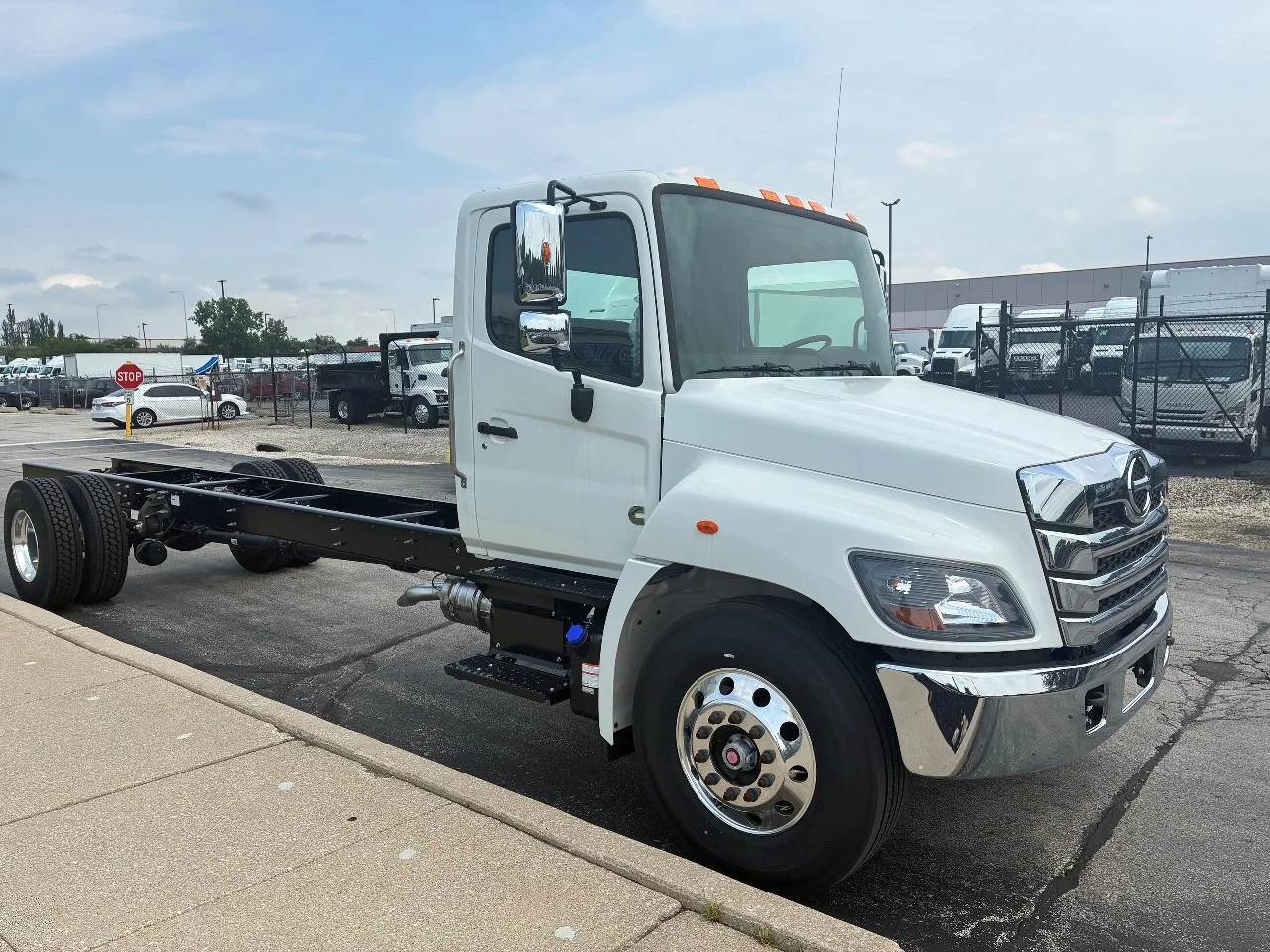 2026 Hino L6 in Summit, IL — photo 7