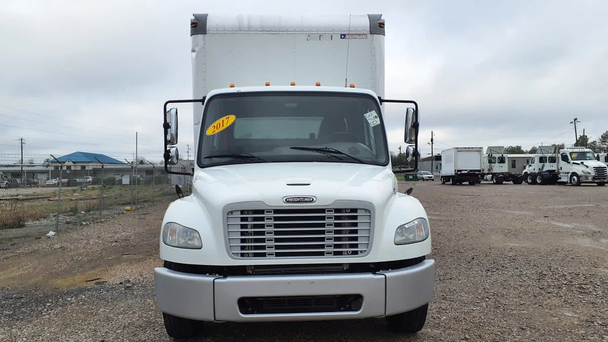 2017 Freightliner M2 106 in Birmingham, AL — photo 2