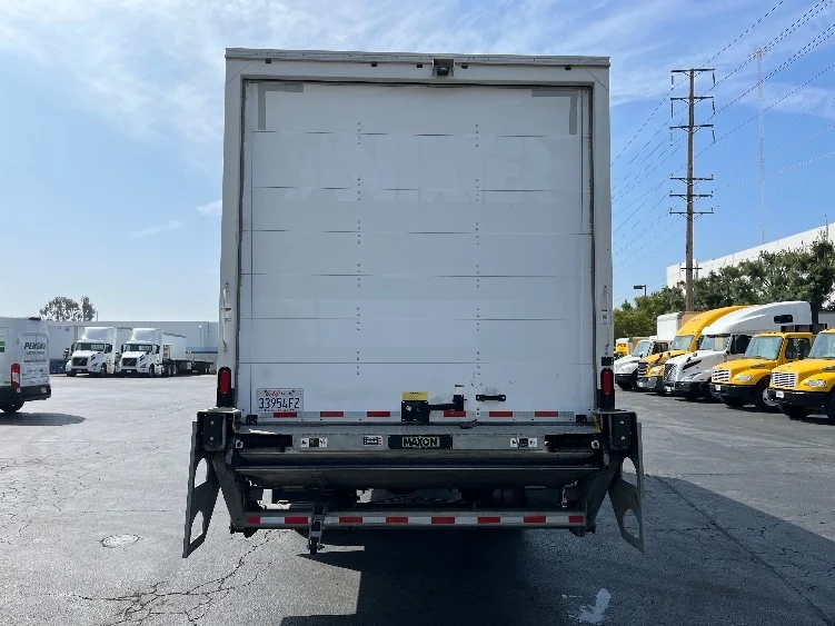 2019 Freightliner M2 106 in Fontana, CA — photo 7