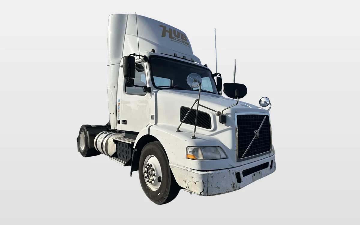 2014 Volvo - image 1