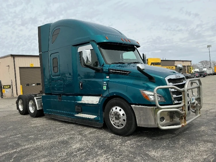 2021 Freightliner Cascadia in Elkhart, IN