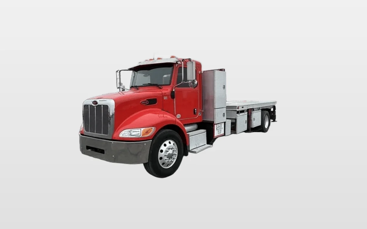 2019 Peterbilt 337 - image 1