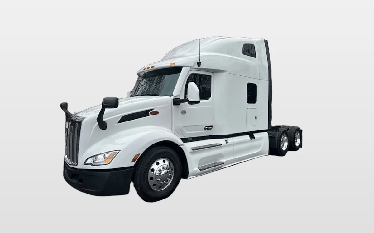 2023 Peterbilt 579 - image 1