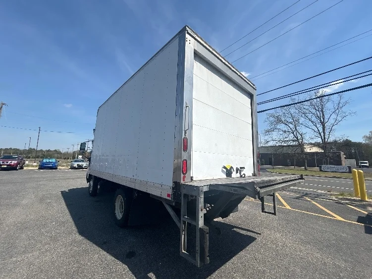 2019 Hino 195 in Millville, NJ — photo 6