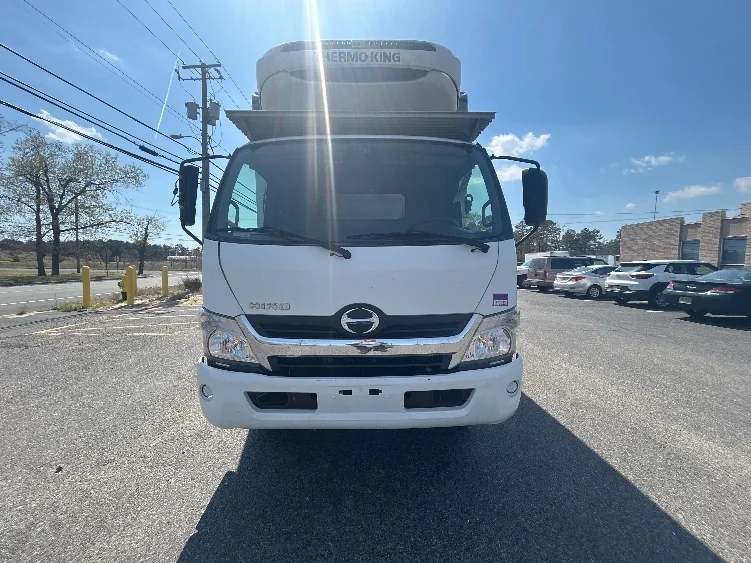 2019 Hino 195 in Millville, NJ — photo 2