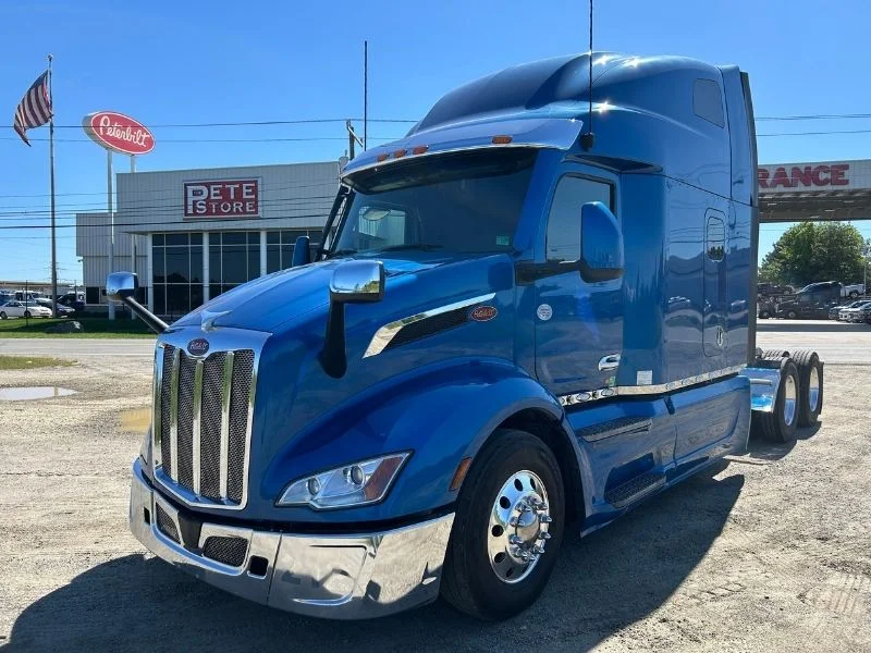 2022 Peterbilt 579