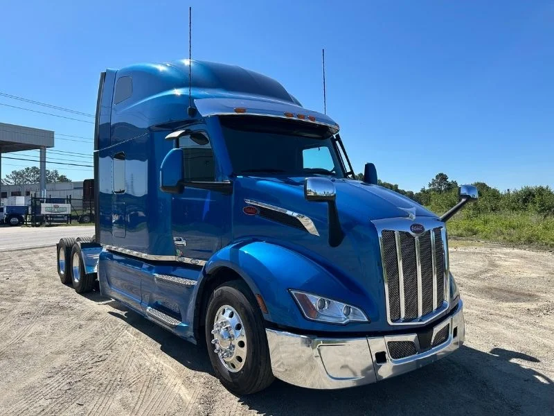 2022 Peterbilt 579 in Richmond, VA — photo 8