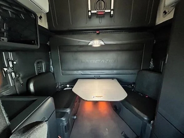 2023 FREIGHTLINER Cascadia 126 - image 25