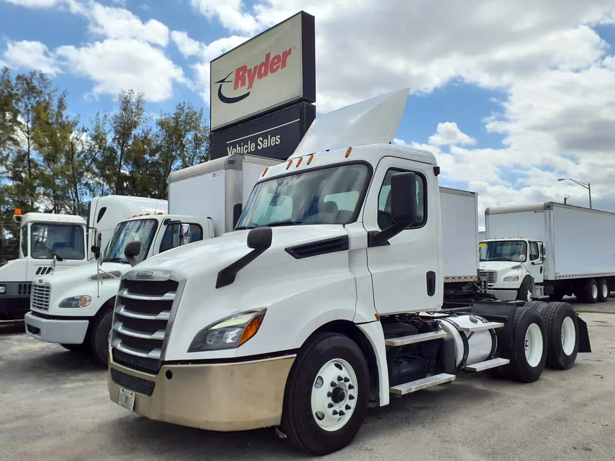 2019 Freightliner Cascadia in Miami, FL