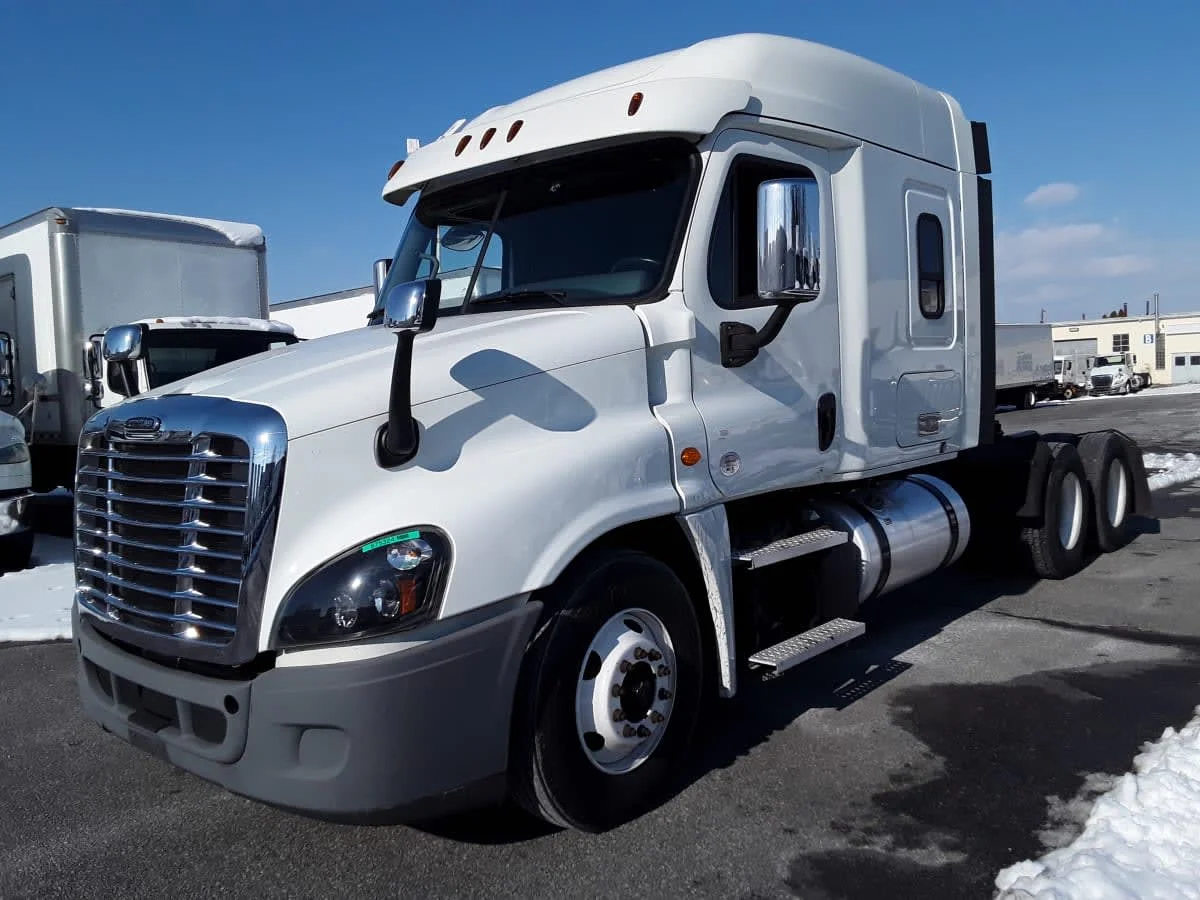 2020 Freightliner Cascadia in Allentown, PA