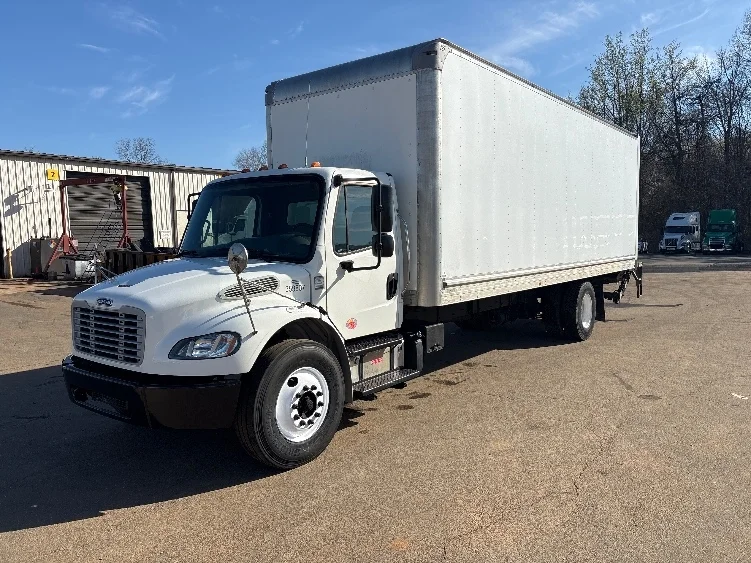 2020 Freightliner M2 106 - image 3