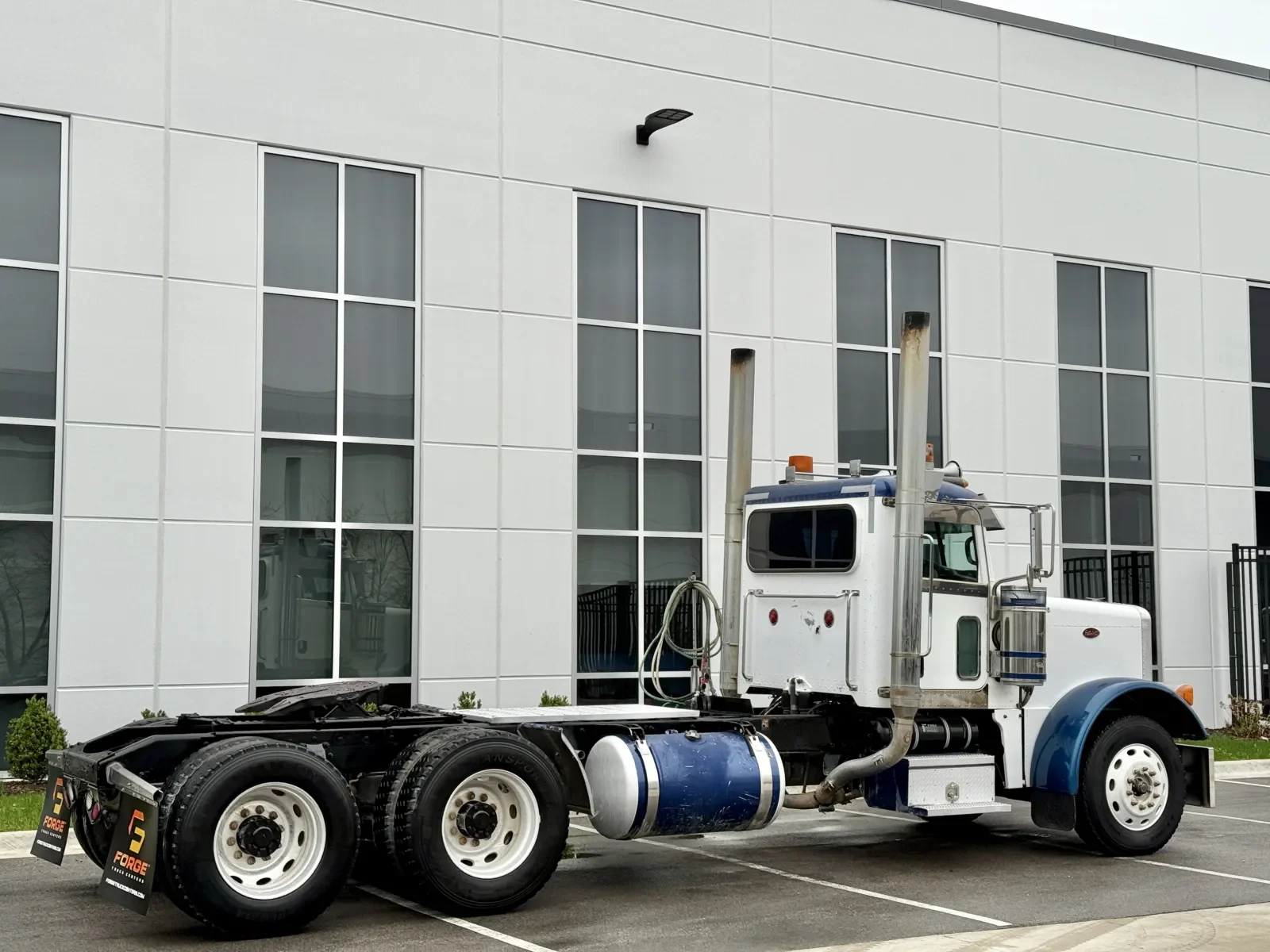2007 Peterbilt 379 in New Lenox, IL — photo 5