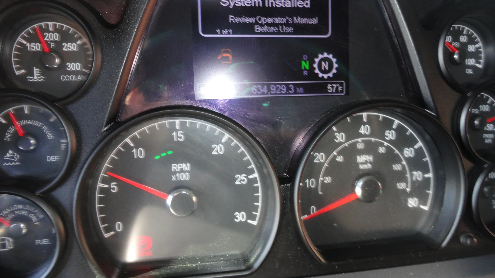 2022 Peterbilt 579 - image 13