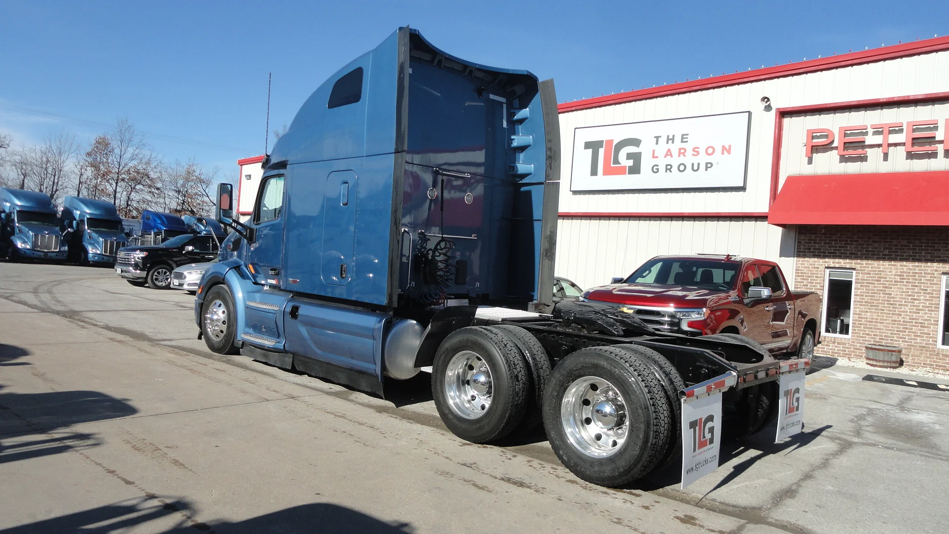 2022 Peterbilt 579 - image 3
