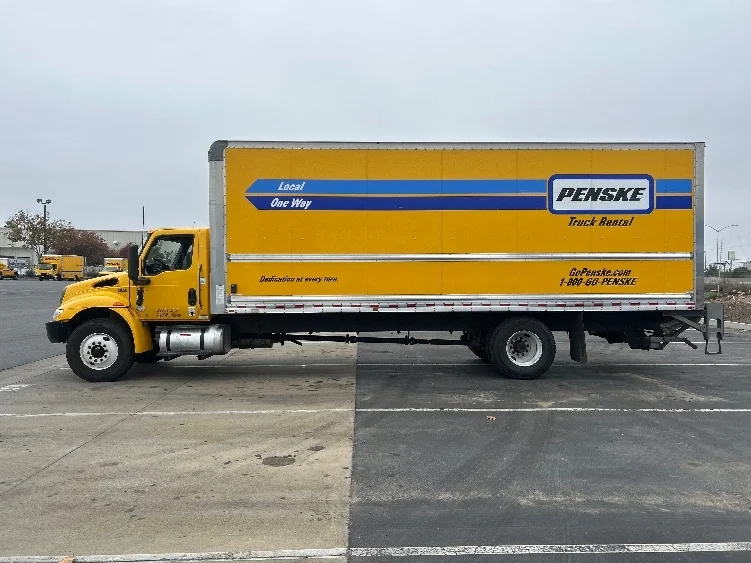 2022 International MV - image 4