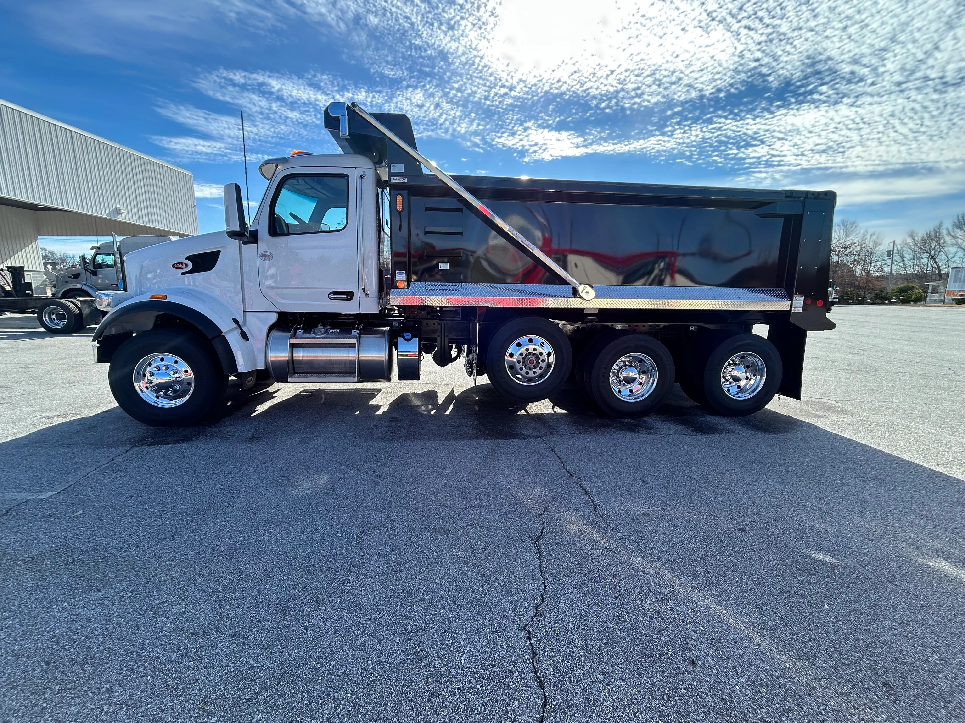 2026 Peterbilt 567 in Knoxville, TN — photo 5