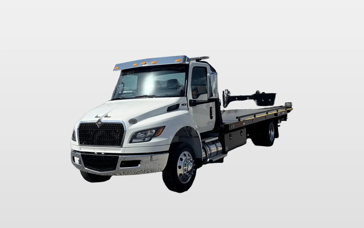 2025 International MV - image 1