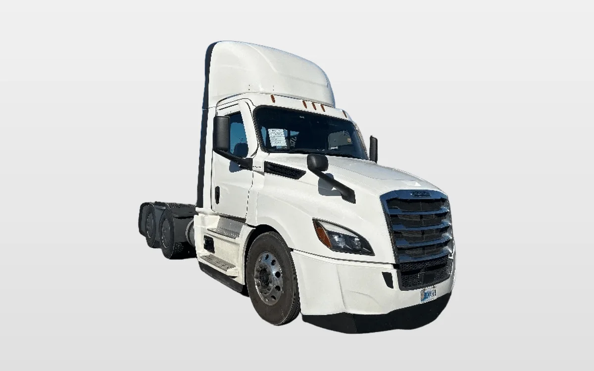2022 Freightliner - image 1