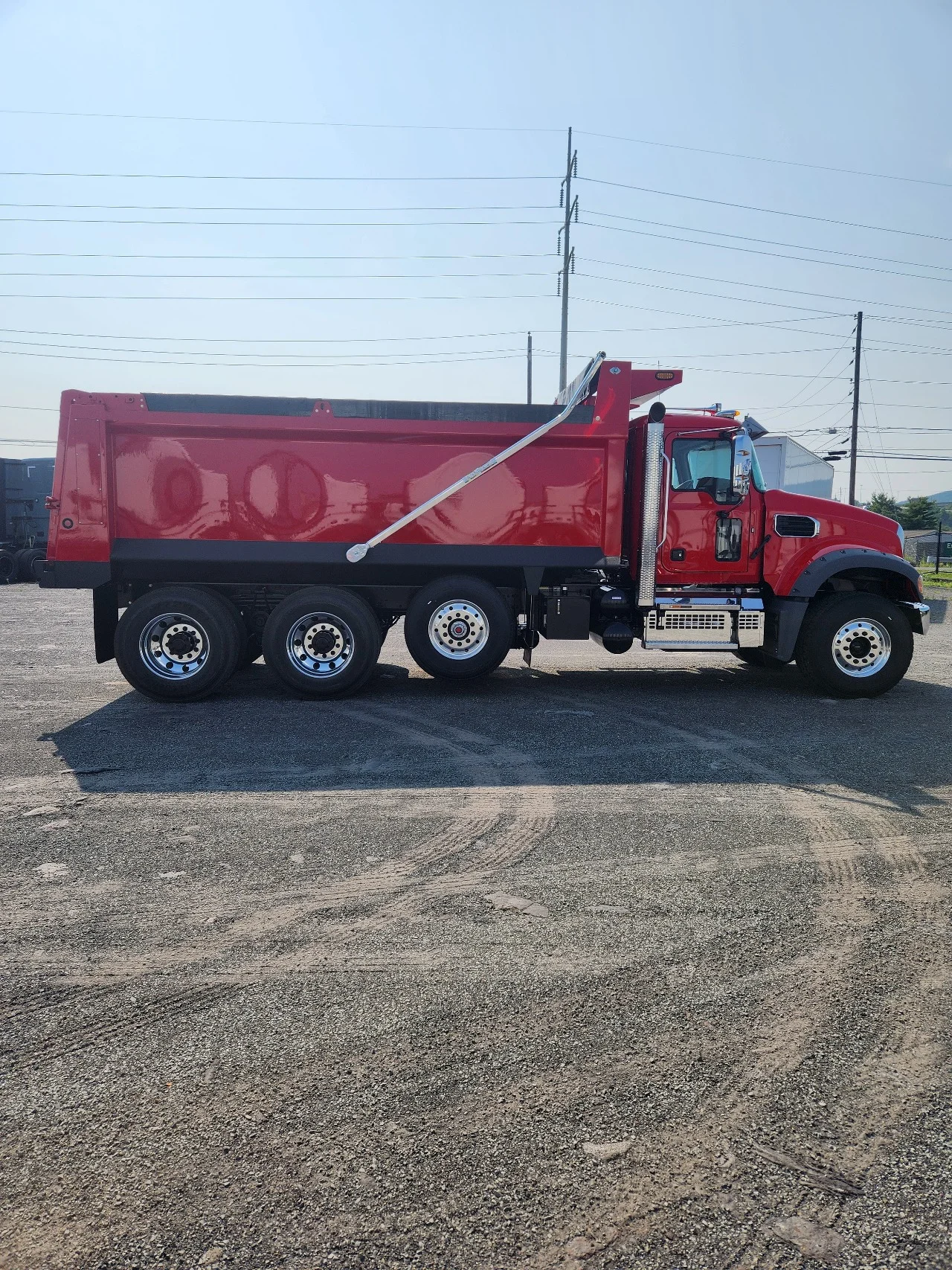2027 Mack Granite in Dunmore, PA — photo 7
