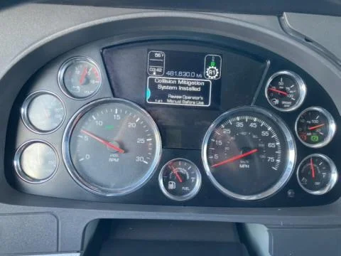 2021 Kenworth T680 - image 22