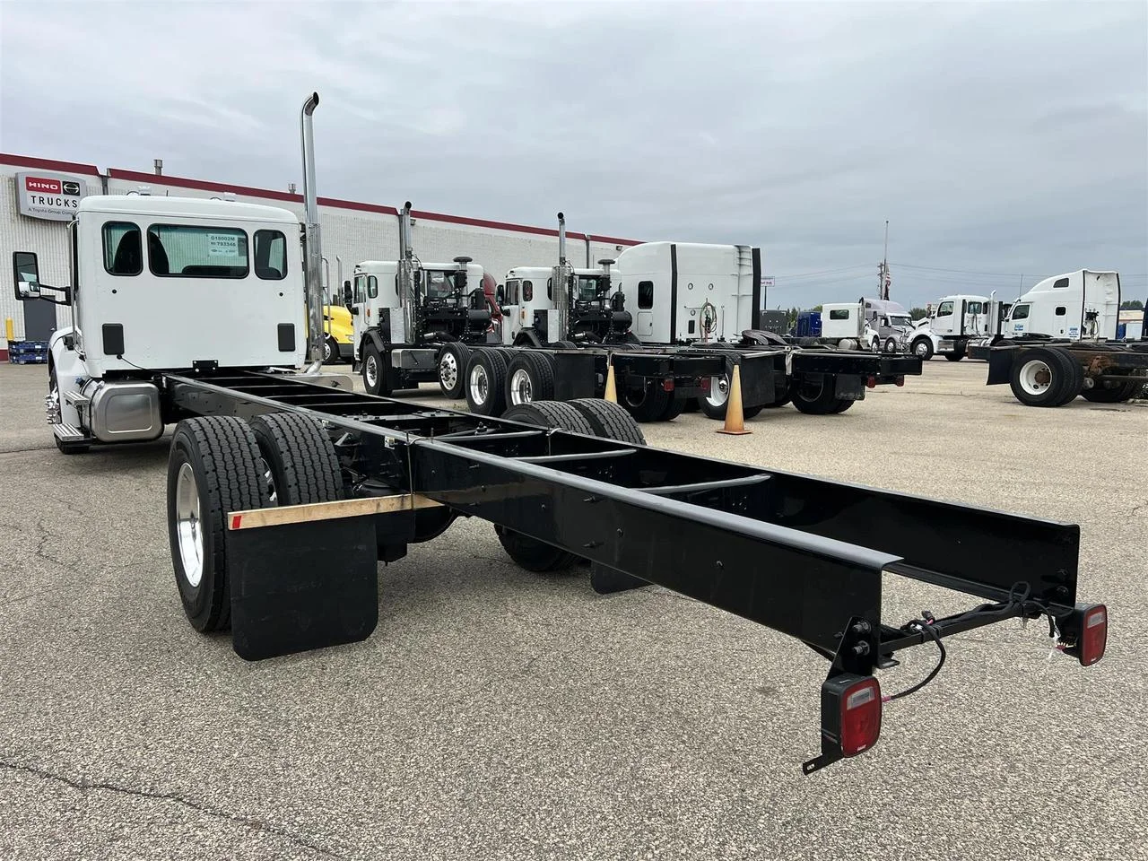 2026 Peterbilt 536 in Rochester, MN — photo 4