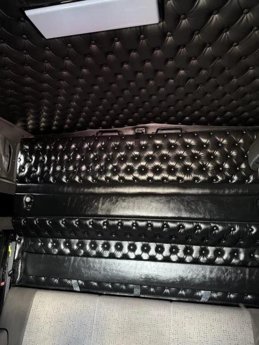 2022 Kenworth W900 - image 13