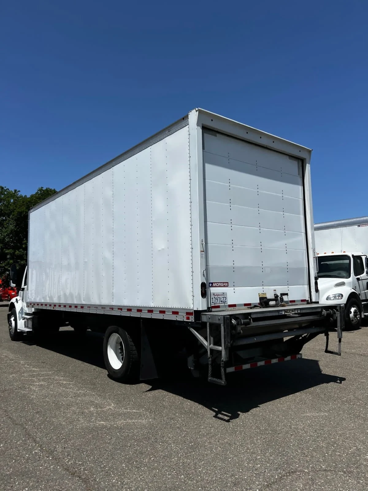 2021 Freightliner M2 106 - image 6