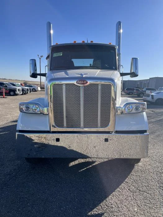 2026 Peterbilt 567 - image 3