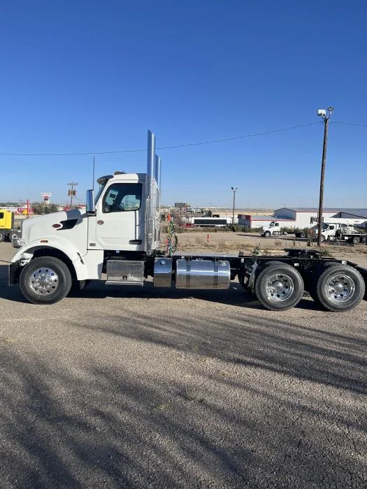 2026 Peterbilt 567 in Amarillo, TX — photo 5