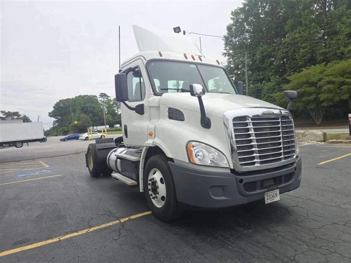 2016 Freightliner Cascadia in Doraville, GA