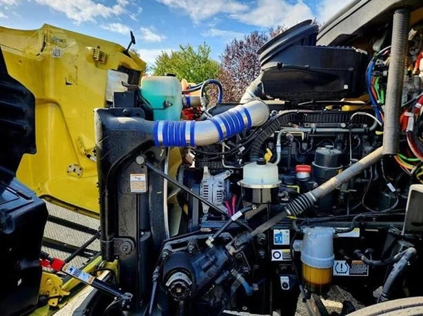 2018 PETERBILT 579 - image 11