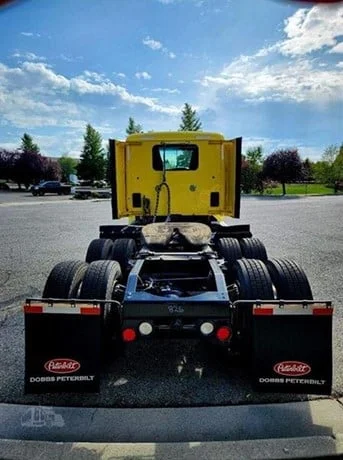 2018 PETERBILT 579 - image 6