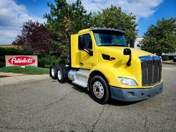2018 PETERBILT 579 - image 3