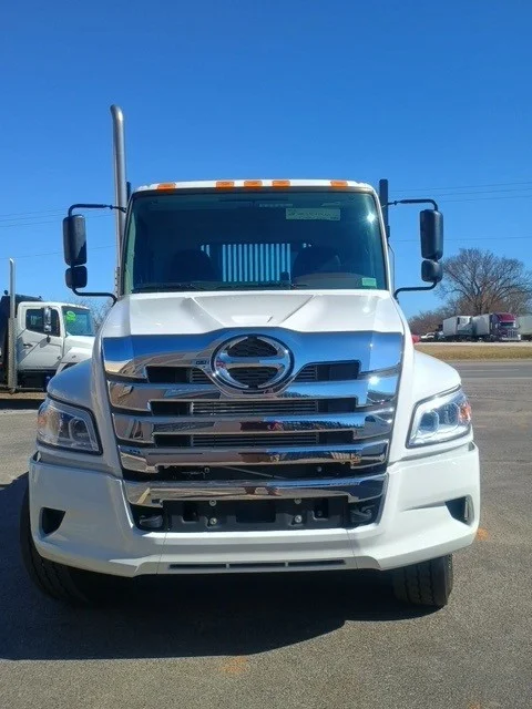 2026 Hino XL8 in Lowell, AR — photo 2