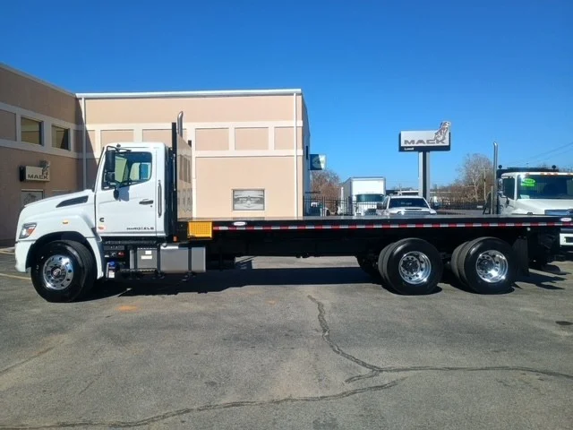 2026 Hino XL8 in Lowell, AR — photo 4